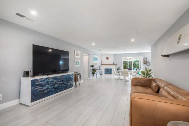 1665 Sandalwood Lane, Carlsbad, CA 92008