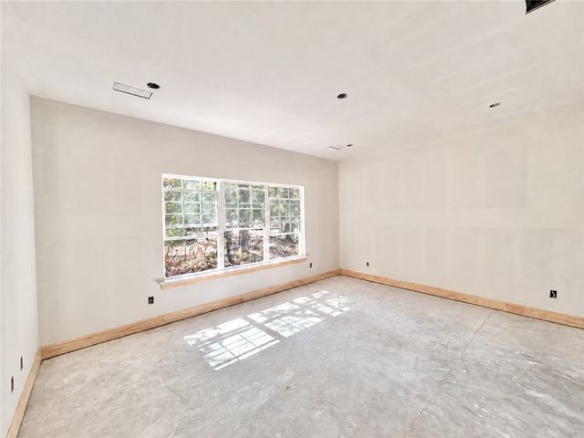 24 Dumfries Circle, Bella Vista, AR 72715