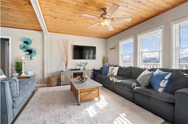 2206 Bienville Boulevard, Dauphin Island, AL 36528