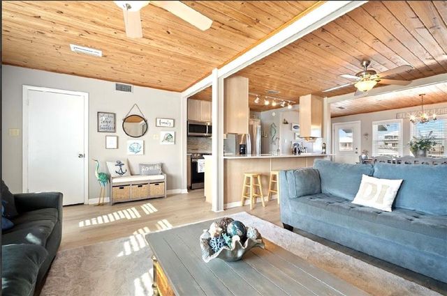 2206 Bienville Boulevard, Dauphin Island, AL 36528