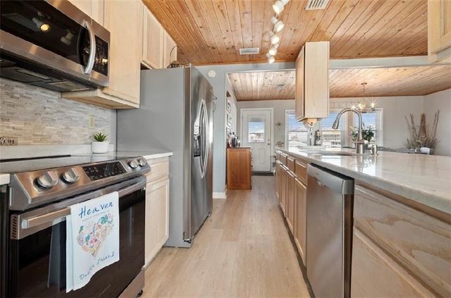 2206 Bienville Boulevard, Dauphin Island, AL 36528