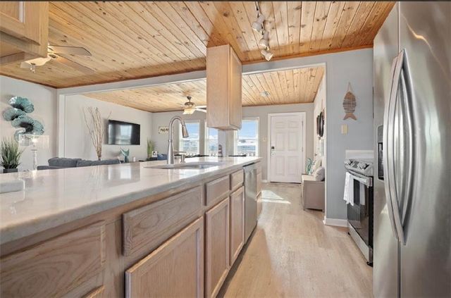 2206 Bienville Boulevard, Dauphin Island, AL 36528