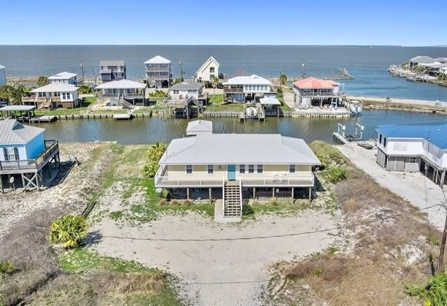 2206 Bienville Boulevard, Dauphin Island, AL 36528