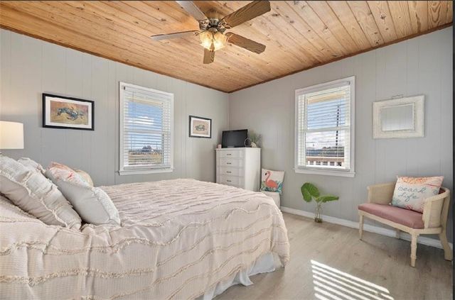 2206 Bienville Boulevard, Dauphin Island, AL 36528