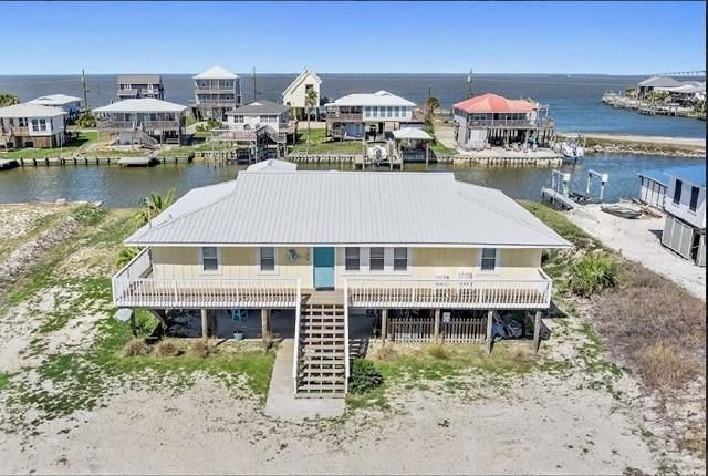 2206 Bienville Boulevard, Dauphin Island, AL 36528