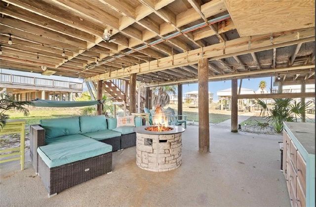 2206 Bienville Boulevard, Dauphin Island, AL 36528