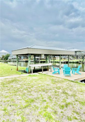 2206 Bienville Boulevard, Dauphin Island, AL 36528