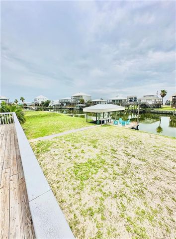 2206 Bienville Boulevard, Dauphin Island, AL 36528