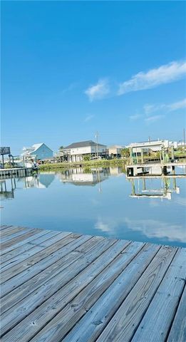 2206 Bienville Boulevard, Dauphin Island, AL 36528