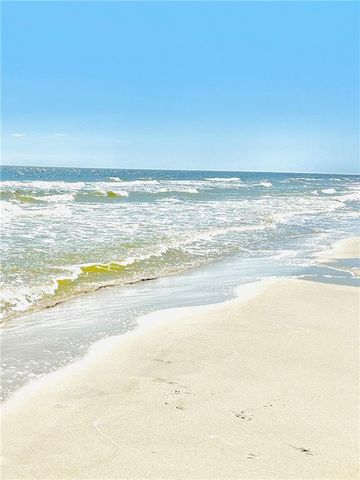 2206 Bienville Boulevard, Dauphin Island, AL 36528