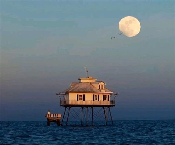 2206 Bienville Boulevard, Dauphin Island, AL 36528