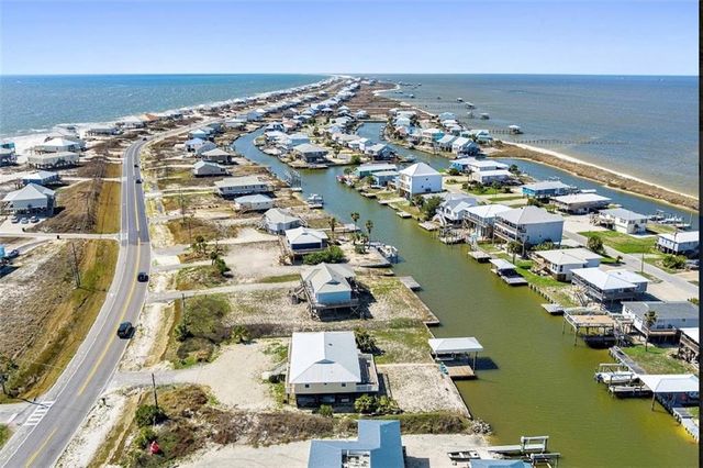 2206 Bienville Boulevard, Dauphin Island, AL 36528