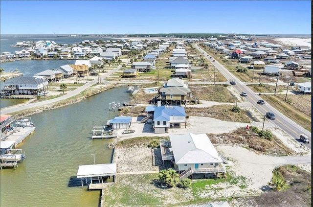 2206 Bienville Boulevard, Dauphin Island, AL 36528