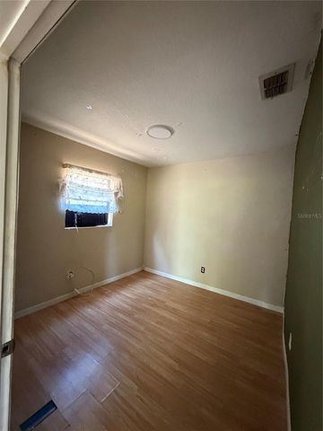 10114 E COLUMBUS DRIVE, Tampa, FL 33619