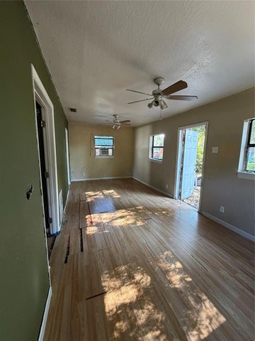 10114 E COLUMBUS DRIVE, Tampa, FL 33619