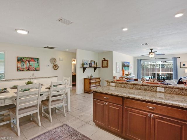 625 97th AVE N, Naples, FL 34108