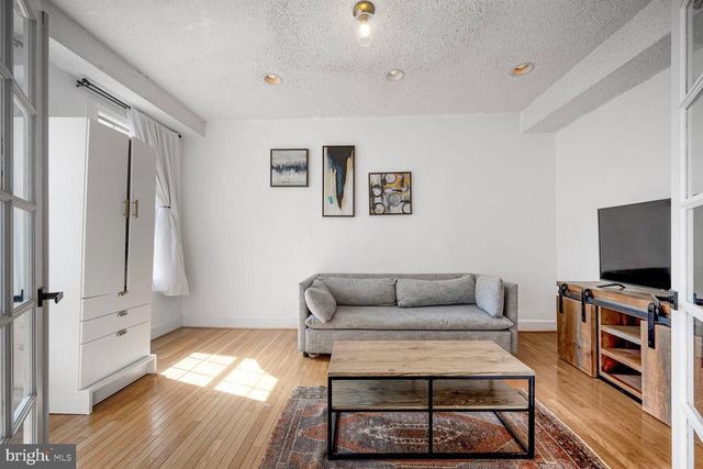 1401 COLUMBIA RD NW #213, Washington, DC 20009