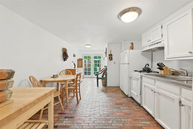 216 E Santa Fe Avenue, Santa Fe, NM 87501