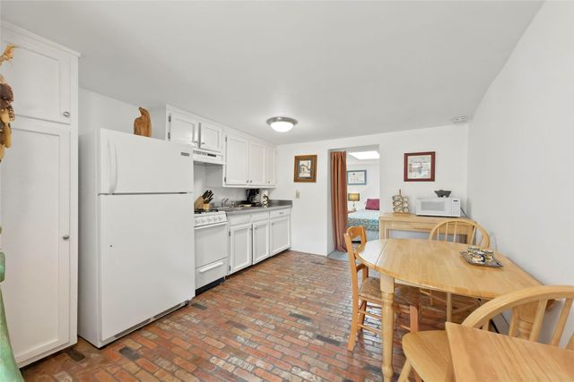 216 E Santa Fe Avenue, Santa Fe, NM 87501