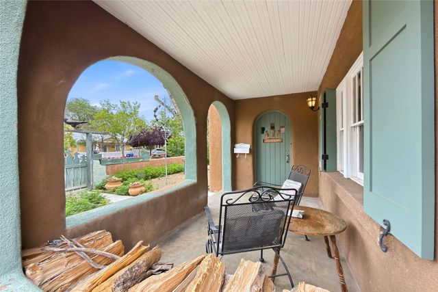 216 E Santa Fe Avenue, Santa Fe, NM 87501