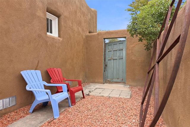 216 E Santa Fe Avenue, Santa Fe, NM 87501