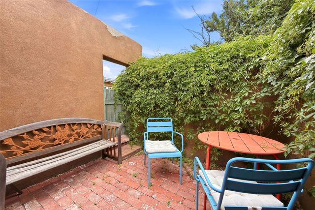 216 E Santa Fe Avenue, Santa Fe, NM 87501