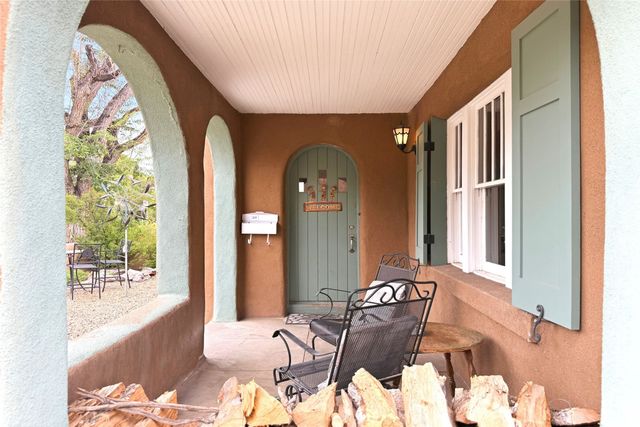 216 E Santa Fe Avenue, Santa Fe, NM 87501