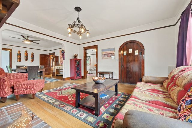 216 E Santa Fe Avenue, Santa Fe, NM 87501