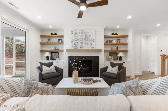 345 Preservation Point Avenue, Wilmington, NC 28401