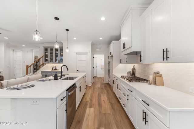 345 Preservation Point Avenue, Wilmington, NC 28401