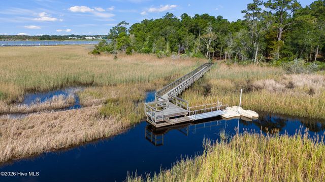 345 Preservation Point Avenue, Wilmington, NC 28401