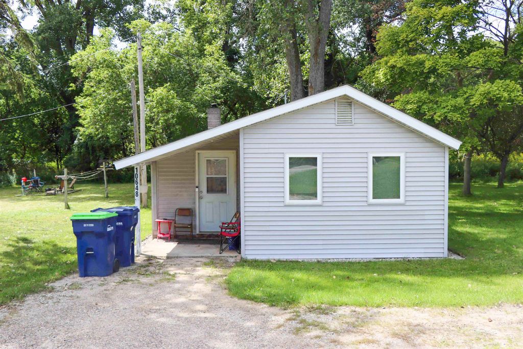 10648 E Traverse Highway, Traverse City, MI 49684