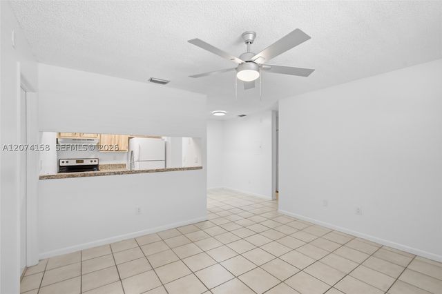 6040 Shakerwood Cir 201, Tamarac, FL 33319