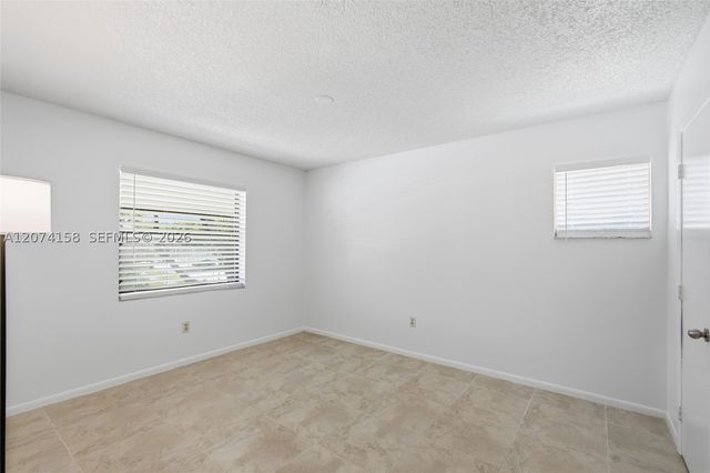 6040 Shakerwood Cir 201, Tamarac, FL 33319