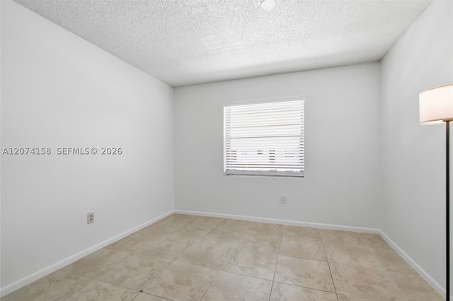 6040 Shakerwood Cir 201, Tamarac, FL 33319