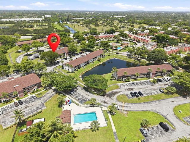 6040 Shakerwood Cir 201, Tamarac, FL 33319