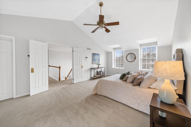8 BAYBERRY CLOSE, Newark, DE 19711