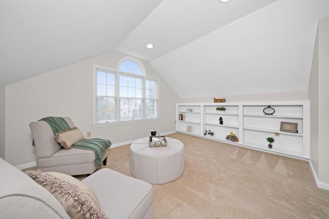 8 BAYBERRY CLOSE, Newark, DE 19711