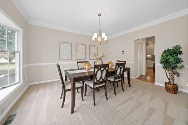 8 BAYBERRY CLOSE, Newark, DE 19711