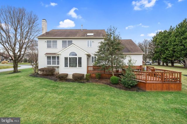 8 BAYBERRY CLOSE, Newark, DE 19711
