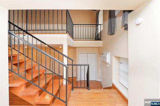 50 May Street 112, Hawthorne, NJ 07506