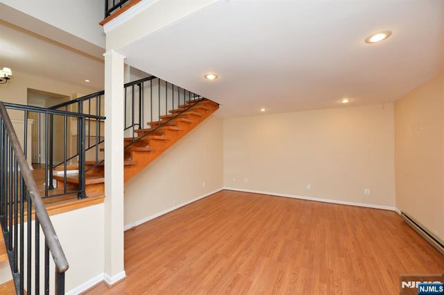50 May Street 112, Hawthorne, NJ 07506