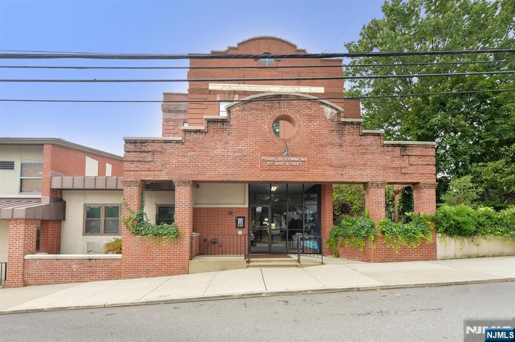 50 May Street 112, Hawthorne, NJ 07506