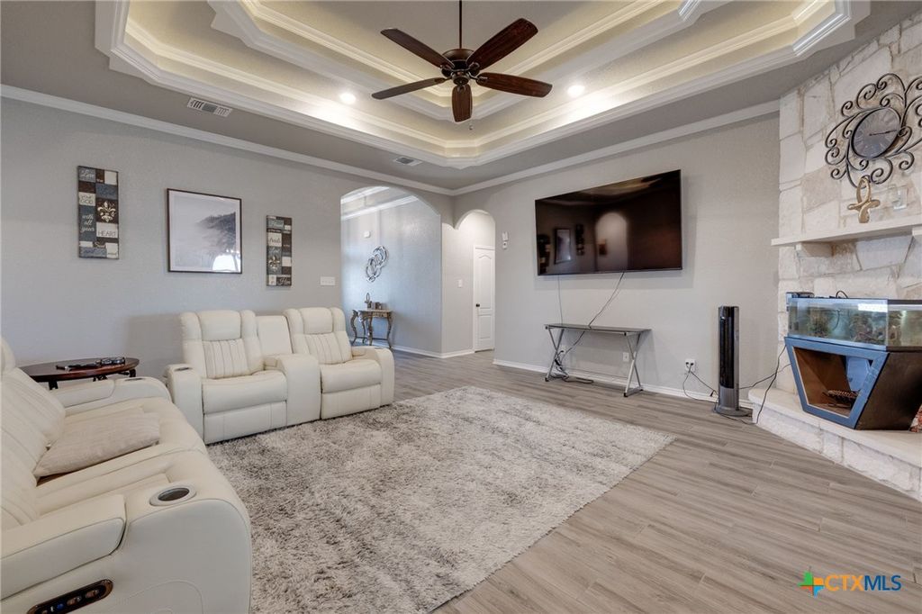 Image 6 of property listing at 7602 Iridium Drive, Killeen, TX 76542