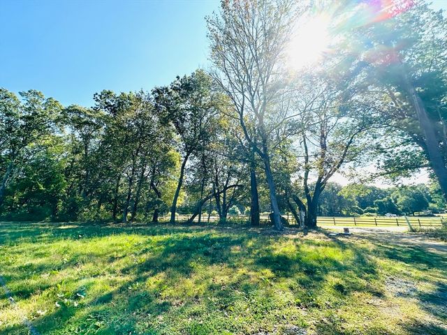 88 Maple Street, Hamilton, MA 01982