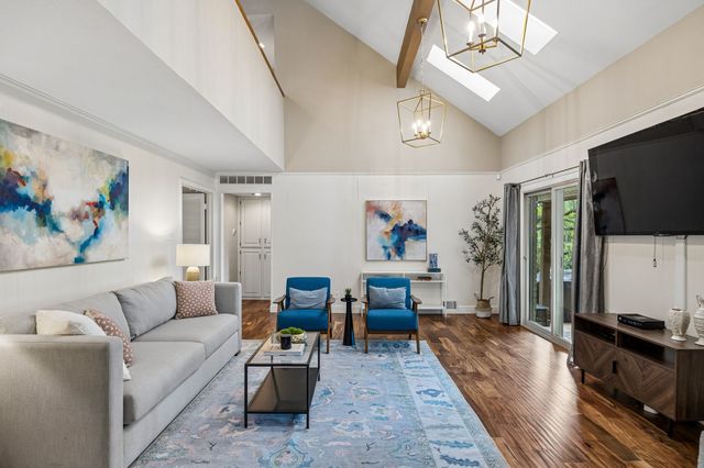 9611 Larchcrest Drive, Dallas, TX 75238