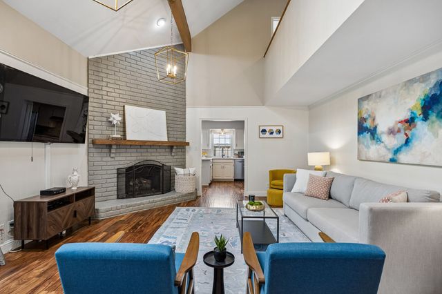 9611 Larchcrest Drive, Dallas, TX 75238