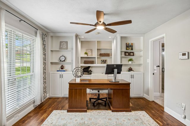 9611 Larchcrest Drive, Dallas, TX 75238