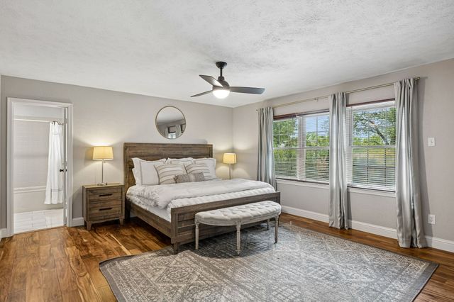 9611 Larchcrest Drive, Dallas, TX 75238