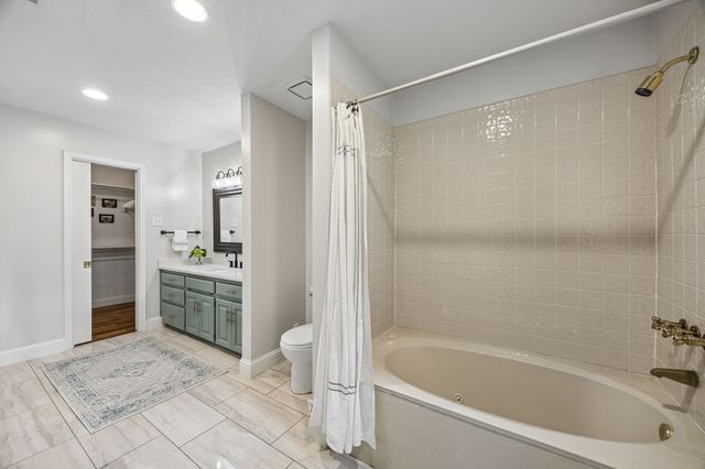 9611 Larchcrest Drive, Dallas, TX 75238